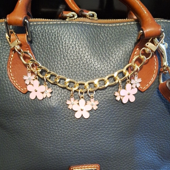 Enameled Pink Flowers On A Gold Chain Bag Charm - Picture 1 of 4